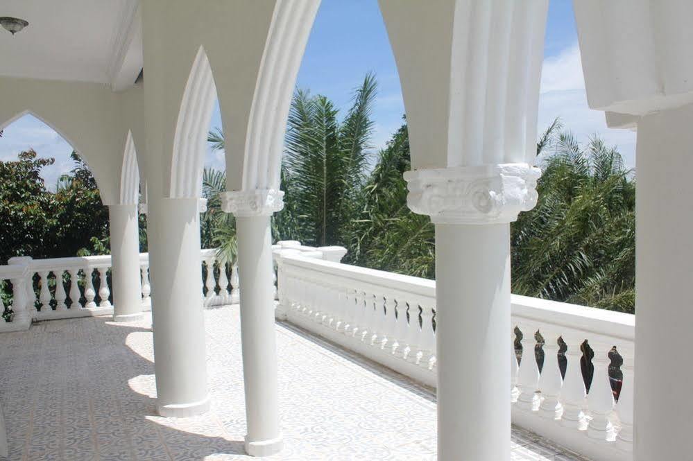 La Fortress Boutique Hotel Kep Exterior photo